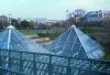 Vue sur le jardin du Forum des Halles.  Au loin, le Centre Georges Pompidou
